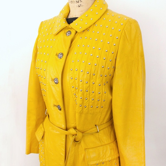 1960s vintage  manteau cuir jaune clouté yellow leather studded  jacket coat - Picture 1 of 16